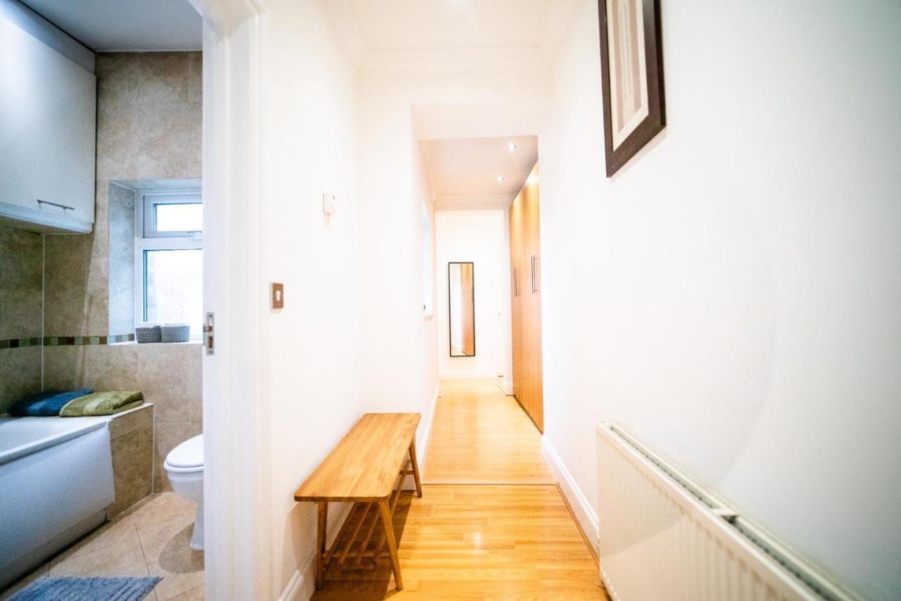 Stay With Serena Homes , One Bedroom Apartment パーリー エクステリア 写真